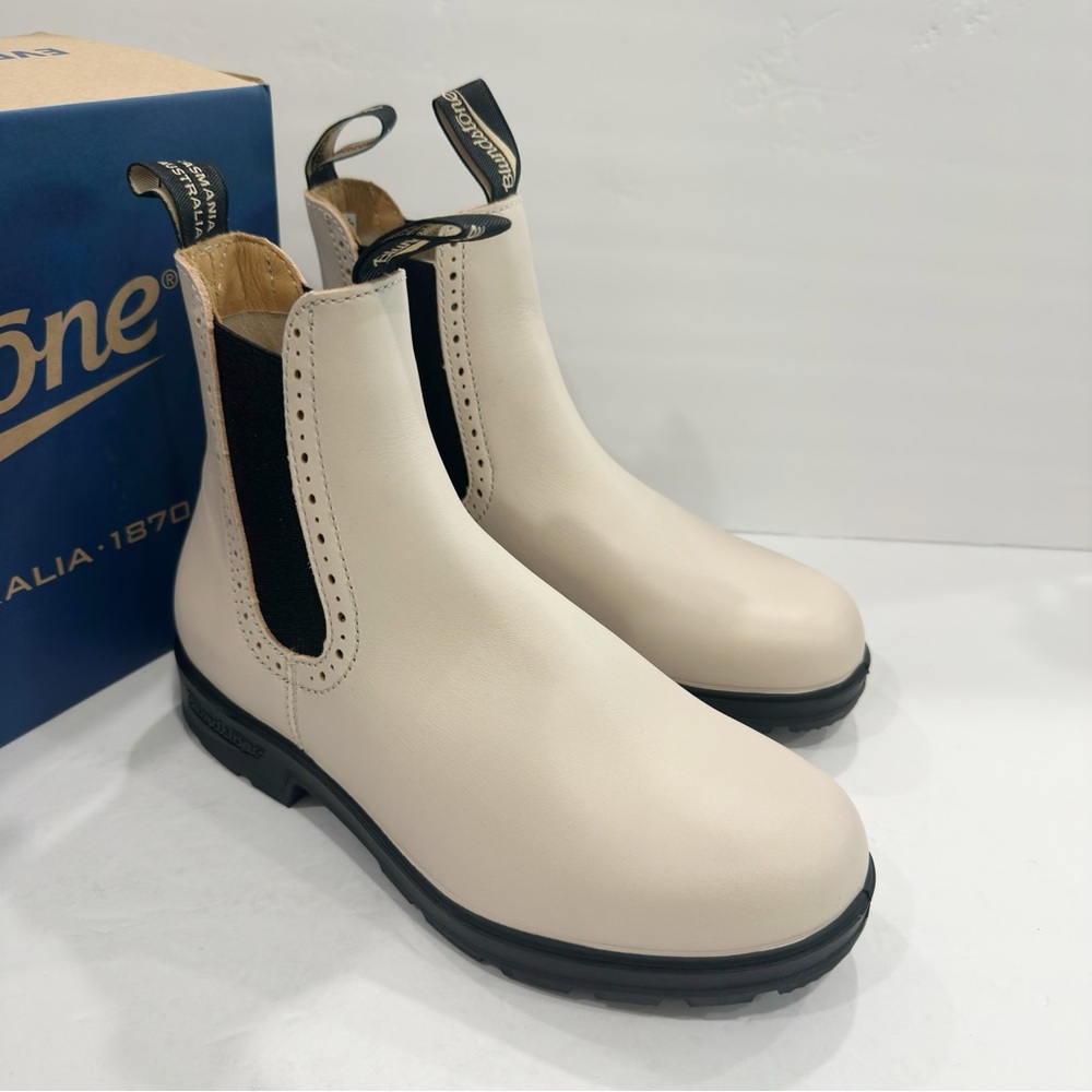 Blundstone 2156 Leather Chelsea Ankle Boots